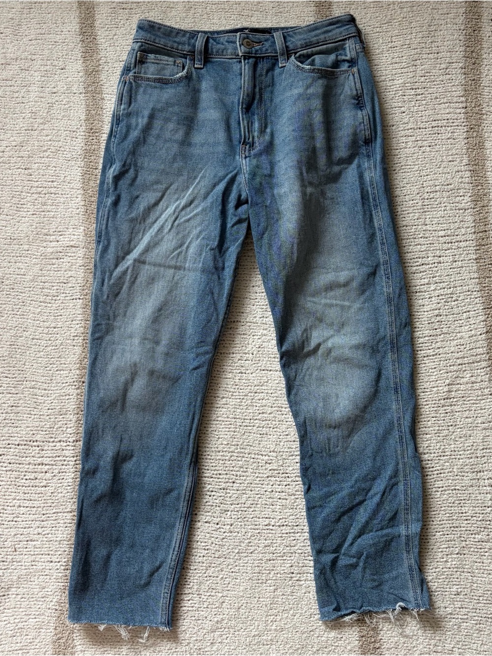Hollister medium wash ultra high rise mom jeans